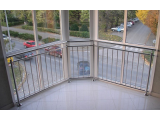 Ограждения для балконов из нержавеющей стали и стекла